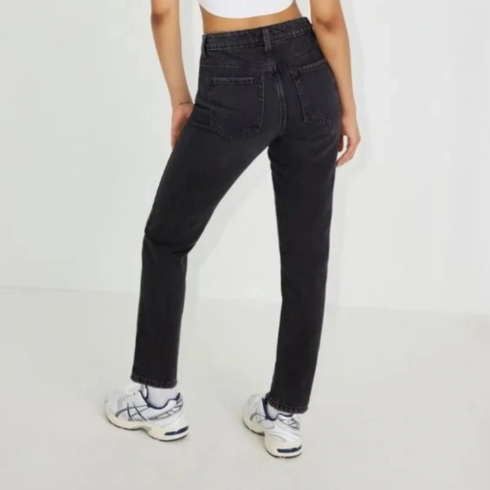 COTTON ON STRETCH MOM JEAN - Picture 3 of 16